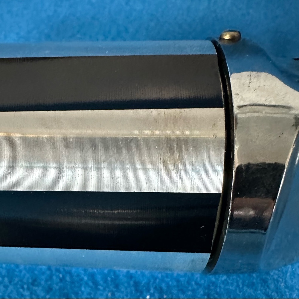 Vintage Ronson table lighter-no insert - Picture 6 of 9